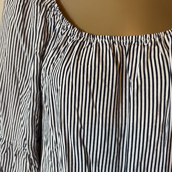 Unique Spectrum Striped Blouse - Picture 4 of 5